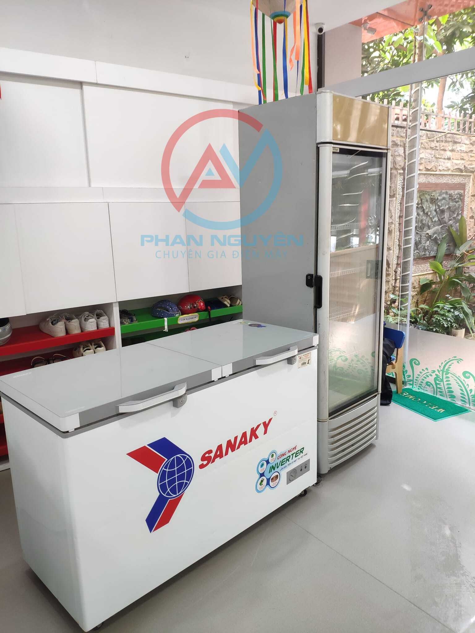 Sửa tủ đông sanaky