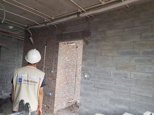 Thi công lắp đặt ống điều hòa chờ âm tường tại Hà Nội – Chuẩn kỹ thuật, thẩm mỹ cao