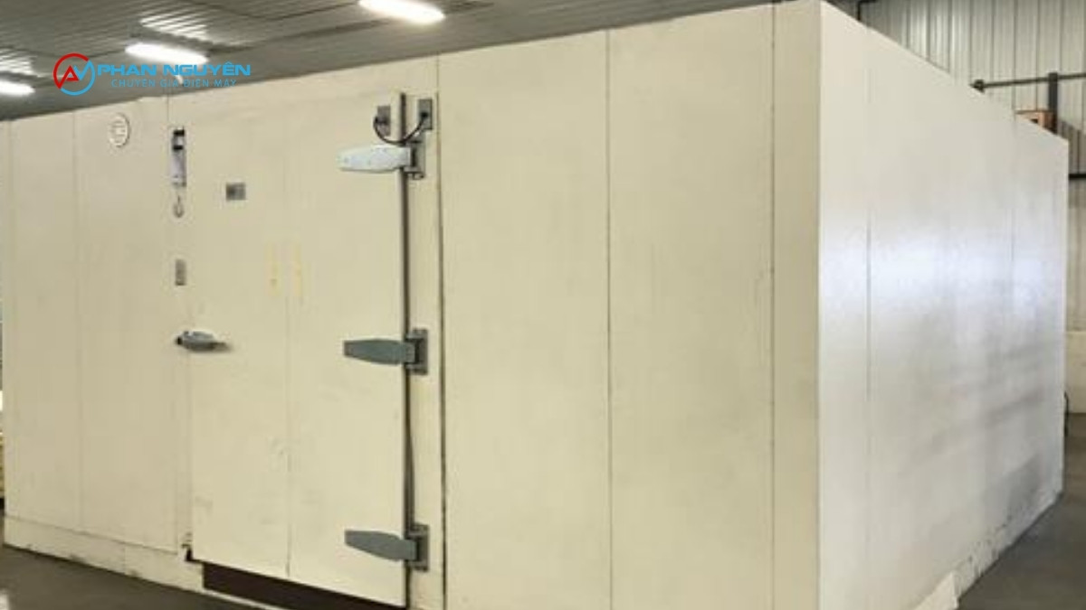 Dịch vụ thu mua kho lạnh cũ của Phan Nguyên khác gì đơn vị phế liệu thông thường?