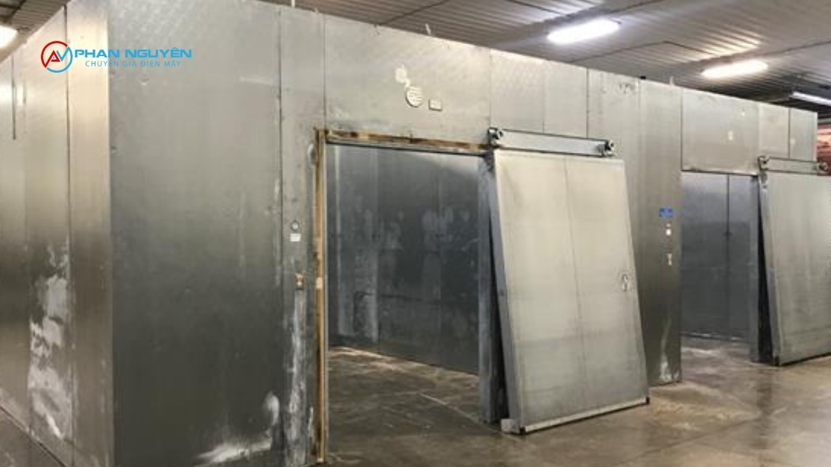 Khi nào doanh nghiệp nên thanh lý kho lạnh cũ?