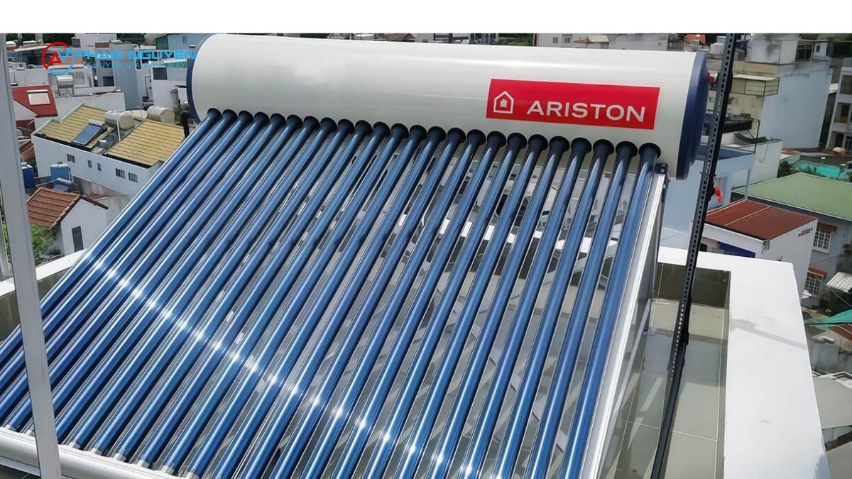 Máy Nước Nóng Năng Lượng Mặt Trời Ariston Có Những Dòng Nào? (Nhận Diện Trước Khi Sửa)