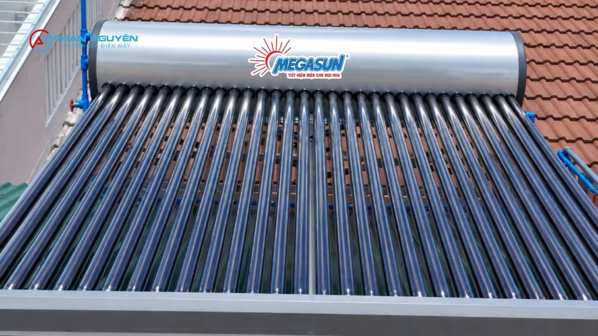 Vì Sao Máy Nước Nóng Năng Lượng Mặt Trời Megasun Cần Thợ Hiểu Đúng Công Nghệ Hãng