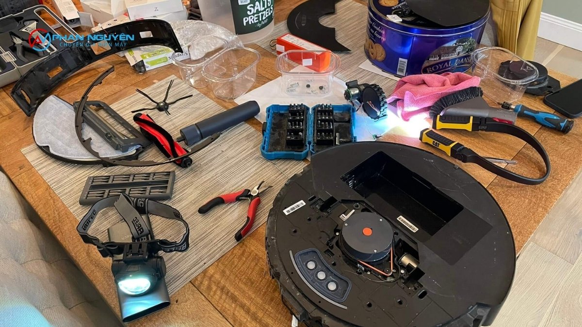 Bảng Giá Sửa Robot Roborock & Thay Pin Chính Hãng