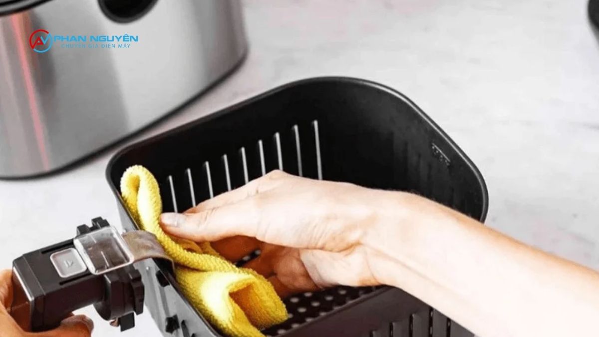 Cách Khắc Phục Nồi Chiên Không Dầu Tự Tắt Tại Nhà (Từng Bước)