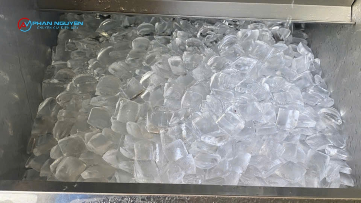 Bảng Giá Dịch Vụ Vệ Sinh & Bảo Trì Máy Làm Đá Tại Hà Nội