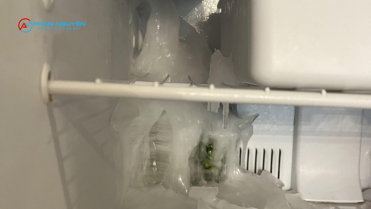 Cách Phòng Ngừa Máy Làm Đá Bị Rò Nước – Lịch Bảo Dưỡng Thực Tế