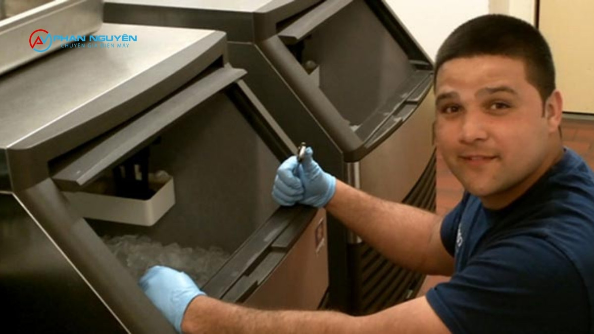 Checklist Bảo Dưỡng Máy Làm Đá – In Ra Và Dán Cạnh Máy