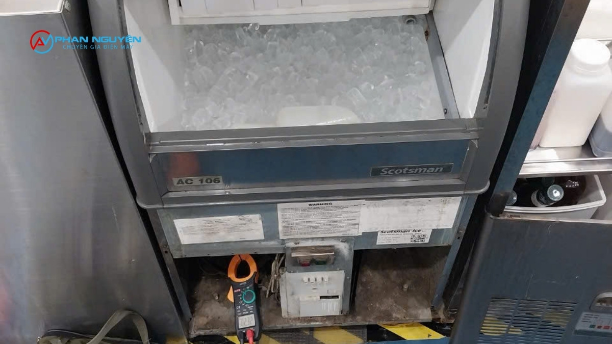 Chi Phí Sửa Máy Làm Đá Tại Nhà Hà Nội – Bảng Giá Tham Khảo Thực Tế