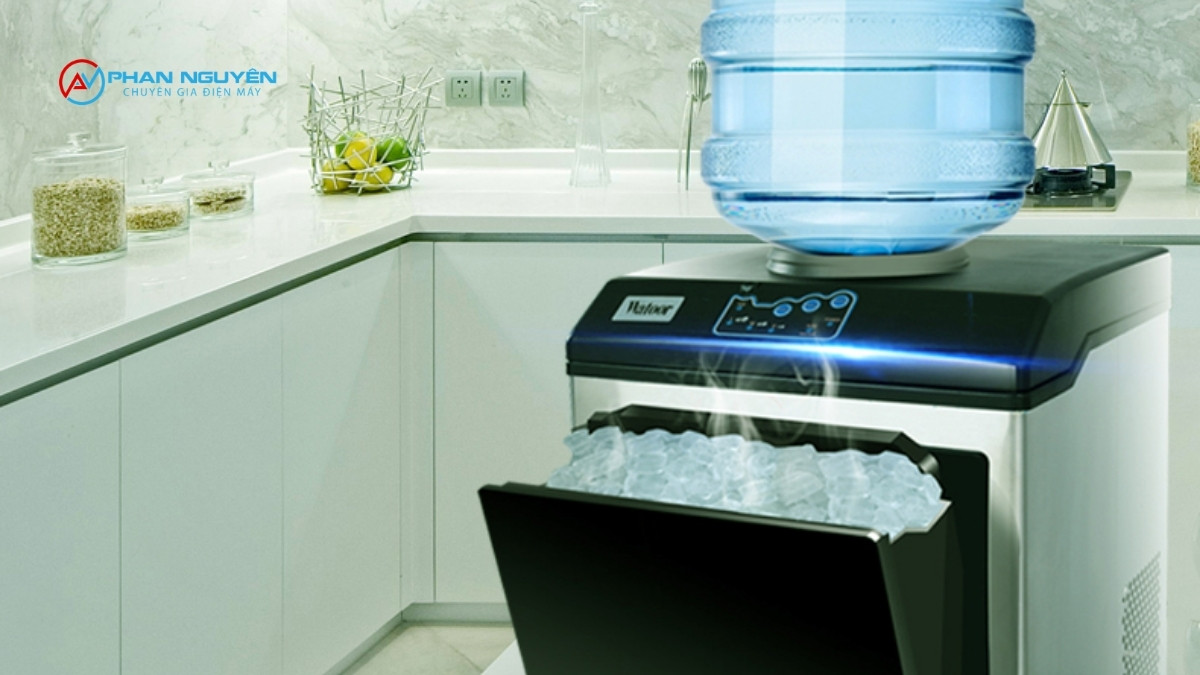 Dấu hiệu nhận biết máy làm đá đang thiếu nước hay không vào nước