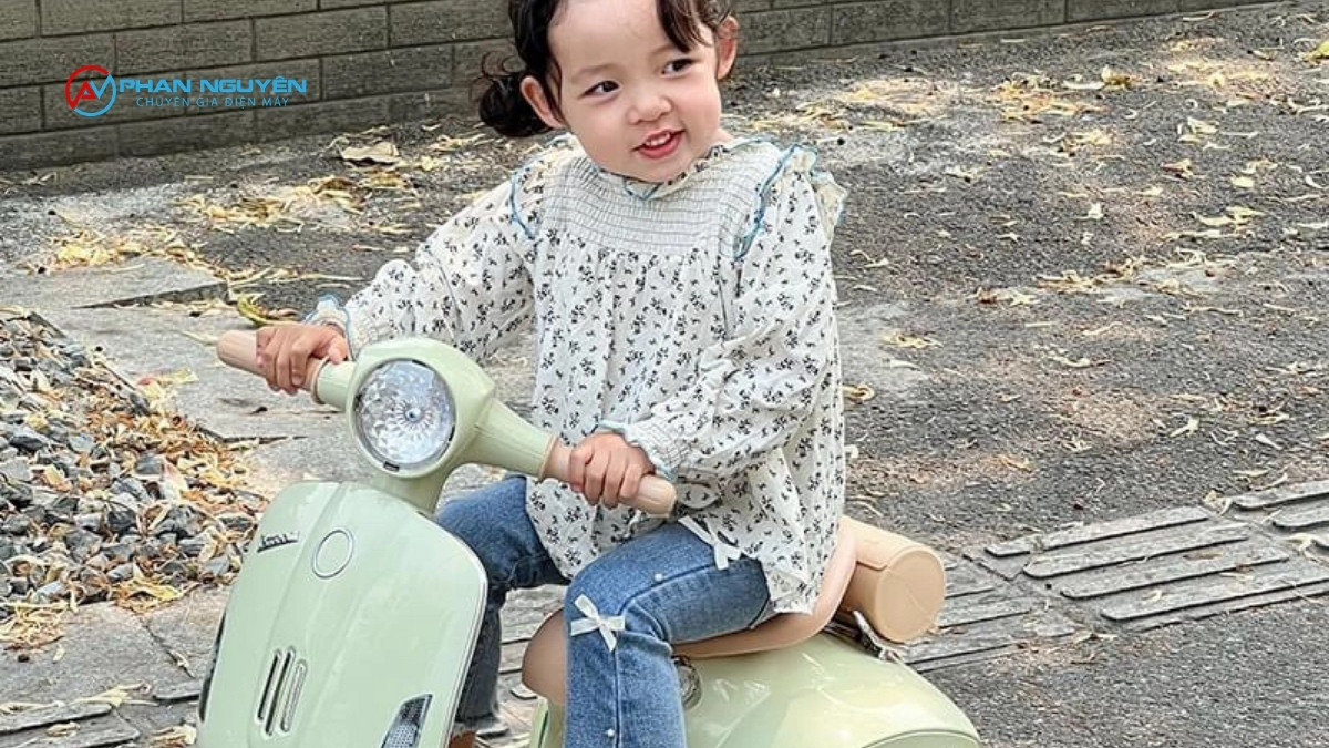 5 dấu hiệu cảnh báo xe máy điện của bé cần được "cấp cứu" ngay