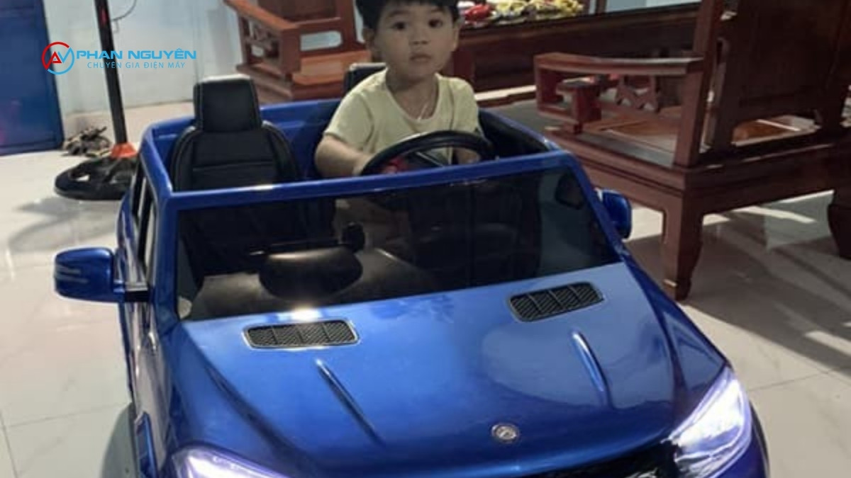 Nhóm xe siêu sang: Mercedes, BMW, Audi, Lexus, Porsche