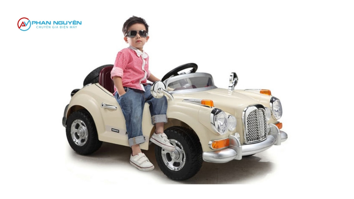 Những Lỗi Ba Mẹ Hay Mắc Khi Mua Xe Điện Cho Bé