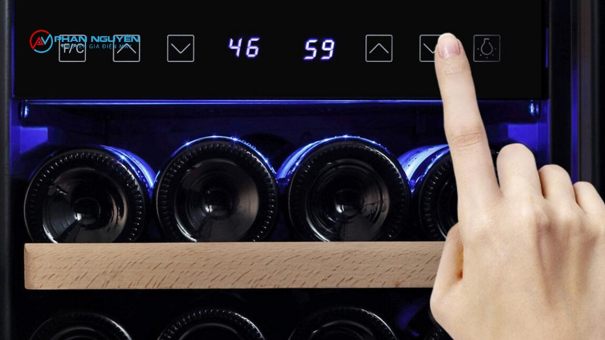 Các Yếu Tố Khác Ảnh Hưởng Trực Tiếp Đến Nhiệt Độ Bên Trong Tủ