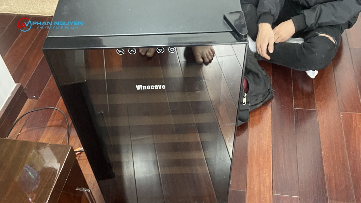 Những Lỗi Tủ Rượu Vang Thường Gặp Phan Nguyên Nhận Sửa