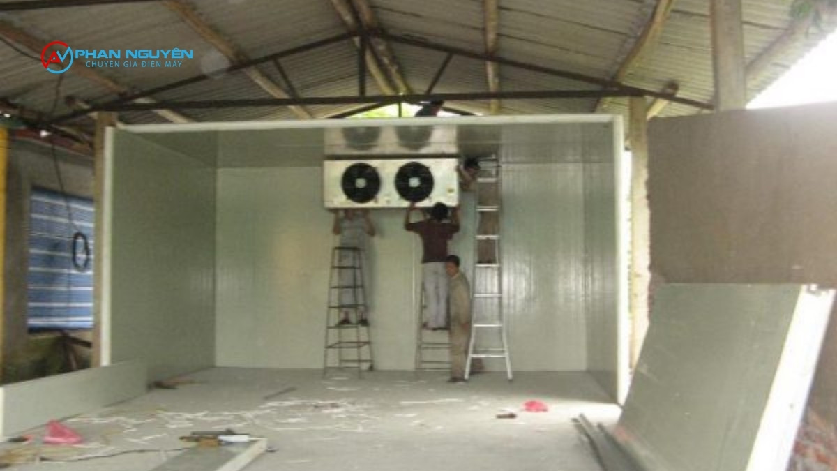 Sửa Kho Lạnh Công Nghiệp Và Kho Lạnh Mini Tại Hà Nội — Điểm Khác Biệt Kỹ Thuật