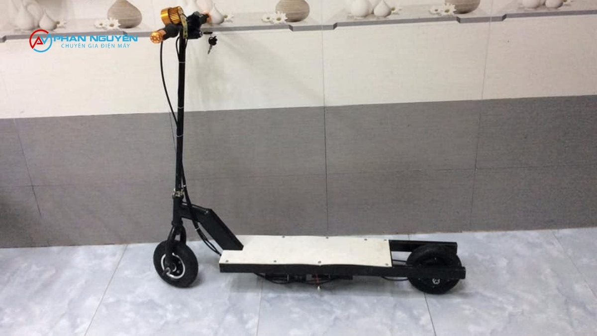 Xe Scooter Vô Nước, Ngập Nước, Ẩm Mạch, Chập Điện – Xử Lý Đúng Cách Tránh Hỏng Nặng Hơn