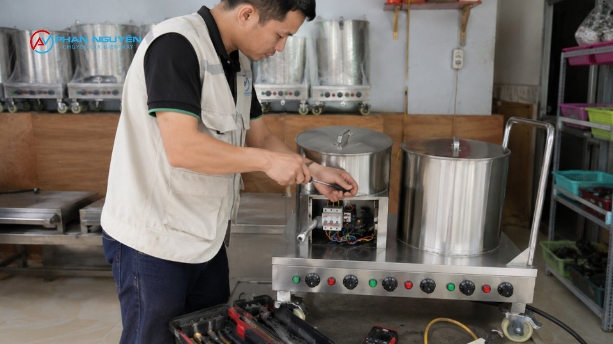 Chi phí sửa nồi bánh tráng cuốn điện tại Hưng Yên phụ thuộc vào yếu tố nào