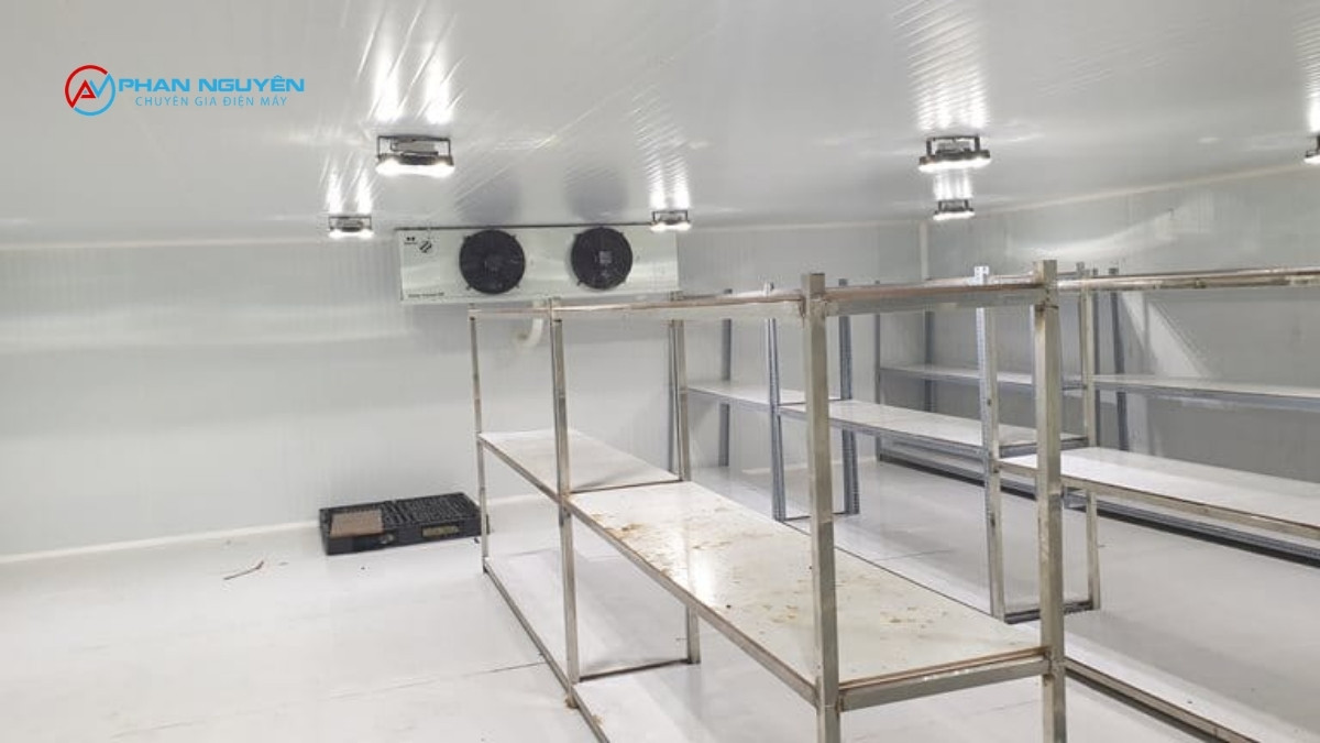 Đặc Thù Kỹ Thuật Khi Lắp Kho Lạnh Tại Khu Vực Đông Anh