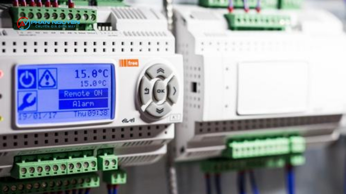 Lỗi Bo Mạch Và Controller Kho Lạnh — Khi Nào Cần Thay Cả Bộ Điều Khiển?