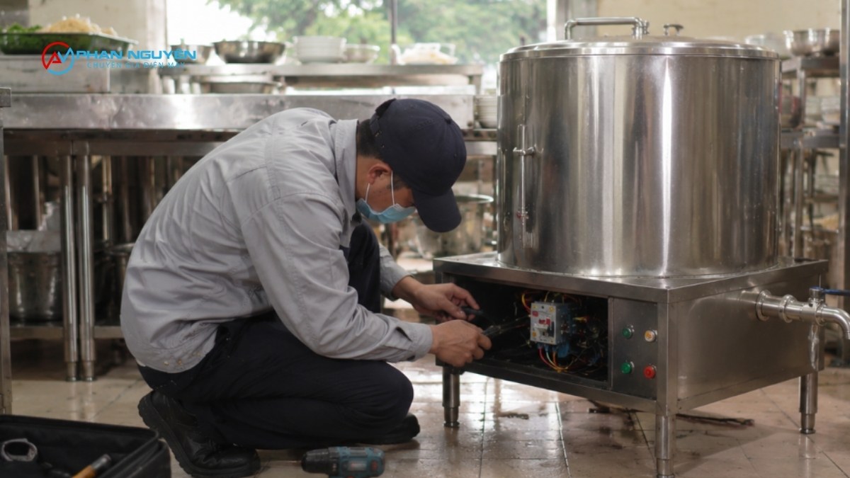 Quy Trình Sửa Chữa Nồi Phở Công Nghiệp Tại Cơ Sở, Hạn Chế Gián Đoạn Vận Hành