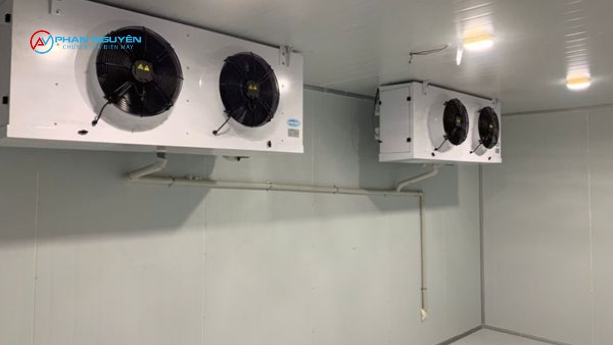 Vật Liệu & Cấu Hình Kho Lạnh Bánh Kem Chuẩn Vệ Sinh An Toàn Thực Phẩm