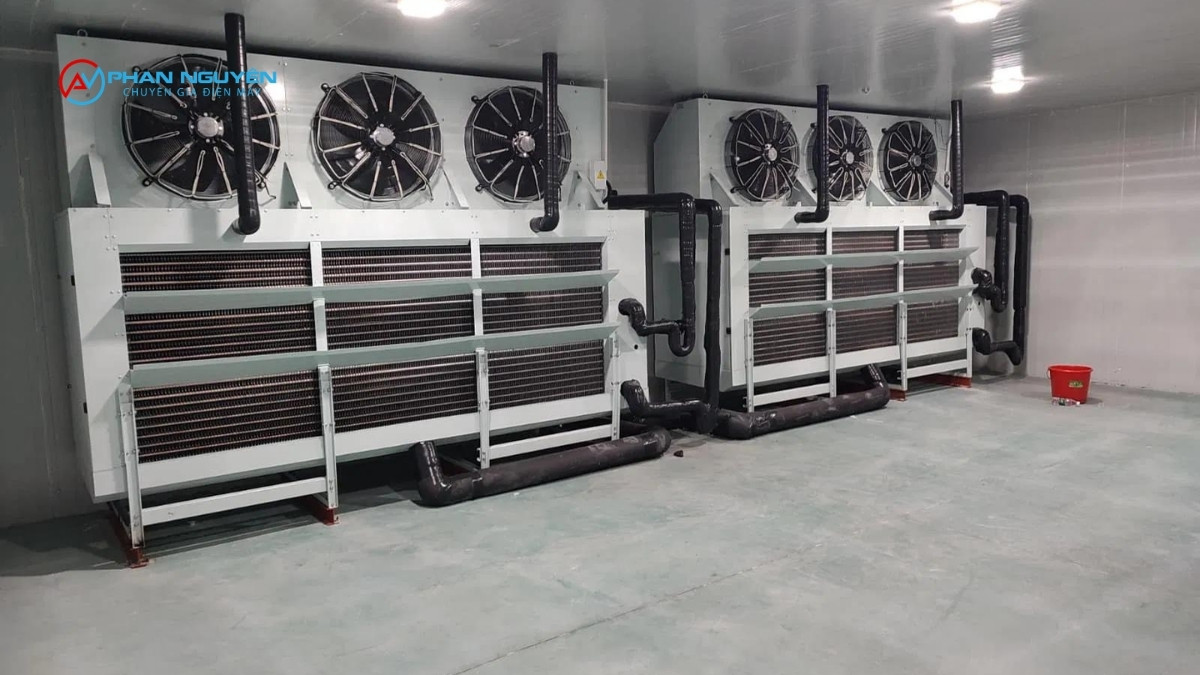 Vì Sao Kho Lạnh Hiển Thị Mã Lỗi Thay Vì Chỉ Báo "Hỏng"?