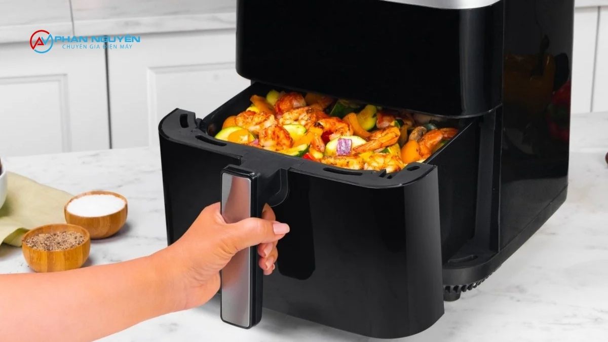 Nồi Chiên Hấp Đa Năng Khác Gì Nồi Chiên Không Dầu Thường?